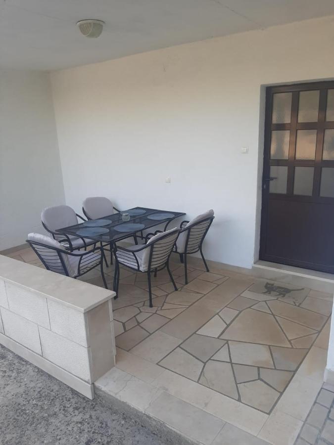 Apartmani Ino Škrip Exteriér fotografie
