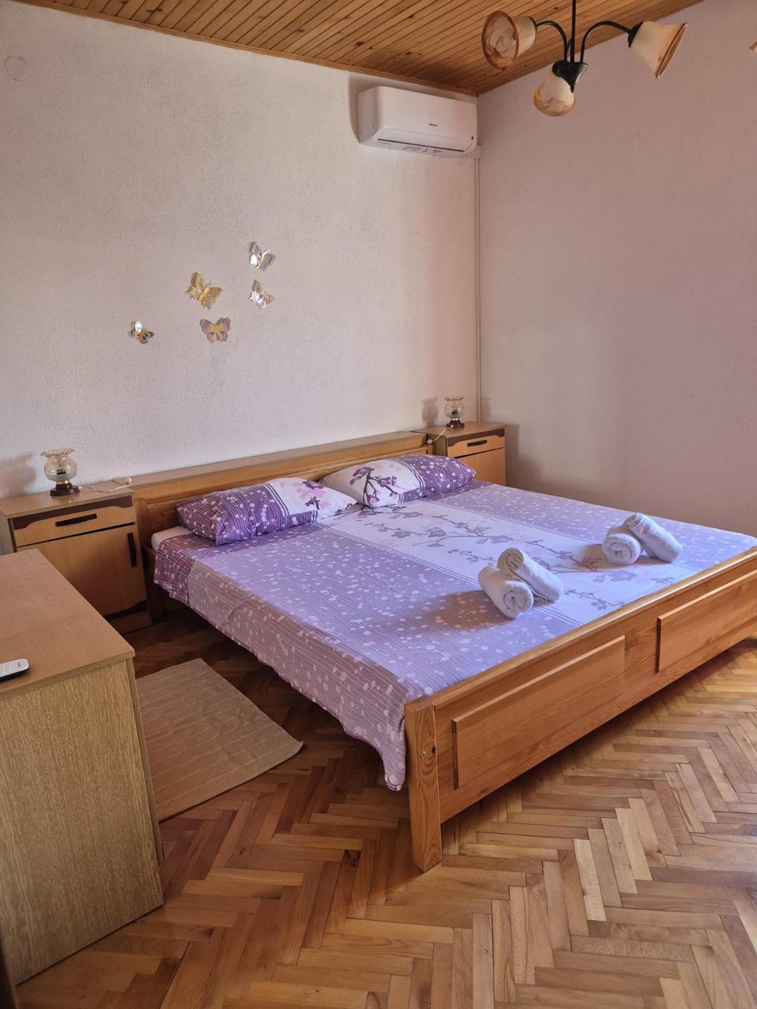 Apartmani Ino Škrip Exteriér fotografie