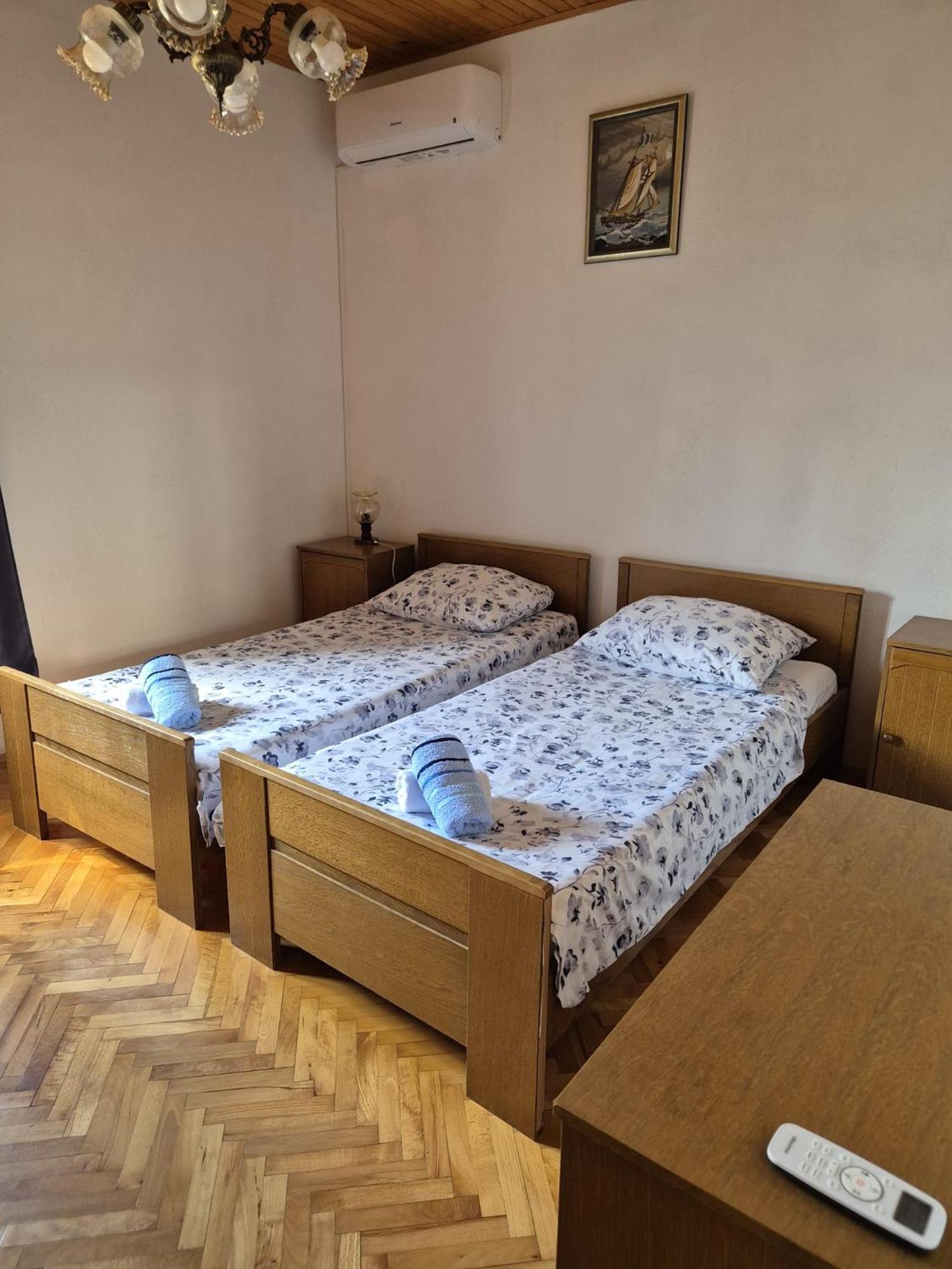 Apartmani Ino Škrip Exteriér fotografie